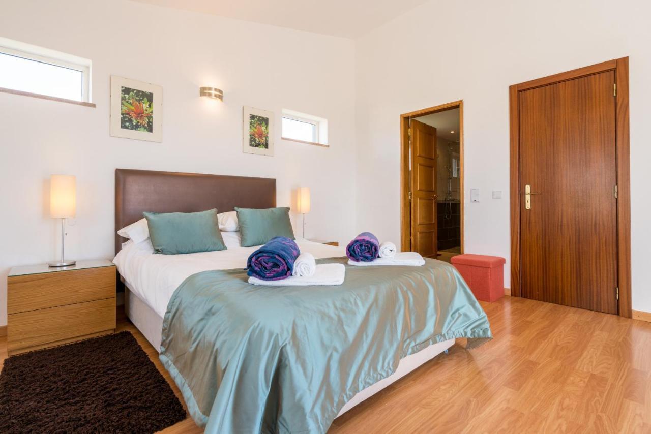 Casa Laranja Three Bedroom *
