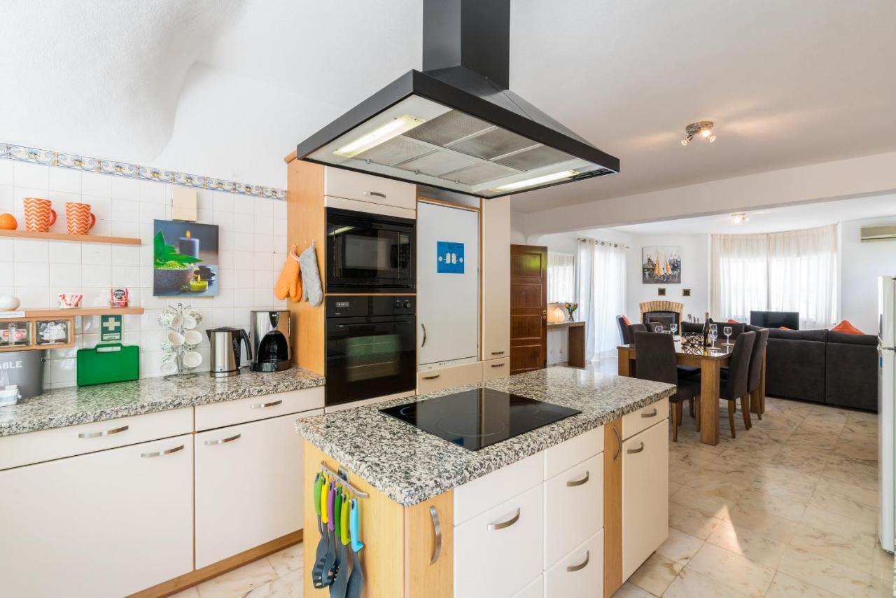 Villa Casa Laranja Three Bedroom Loule