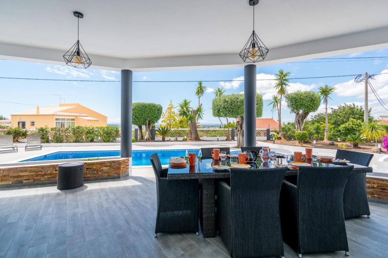 Casa Laranja Three Bedroom Villa *