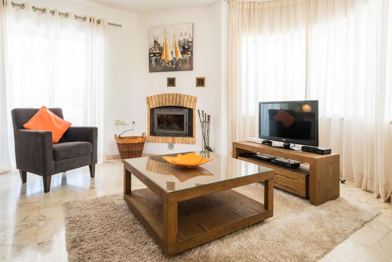 Villa Casa Laranja Three Bedroom Loule